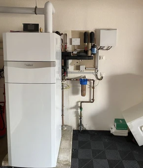 Intérieur domestique avec installation de chauffage moderne